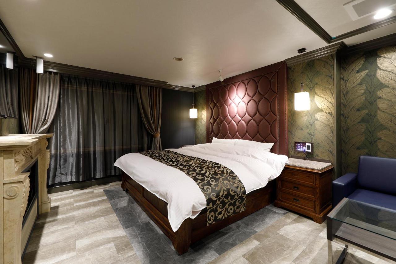 ホテルバースデーきよす店 Hotel Birthday Kiyosu Экстерьер фото